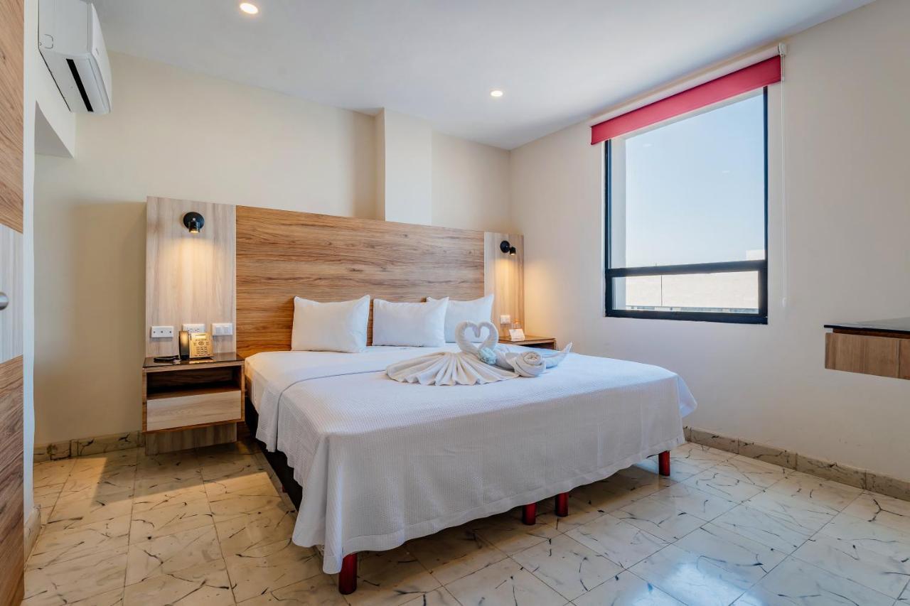 Hotel Central Merida By Kavia Екстериор снимка