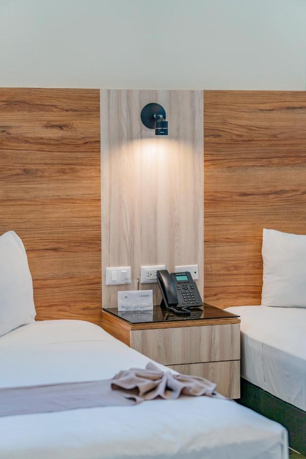 Hotel Central Merida By Kavia Екстериор снимка
